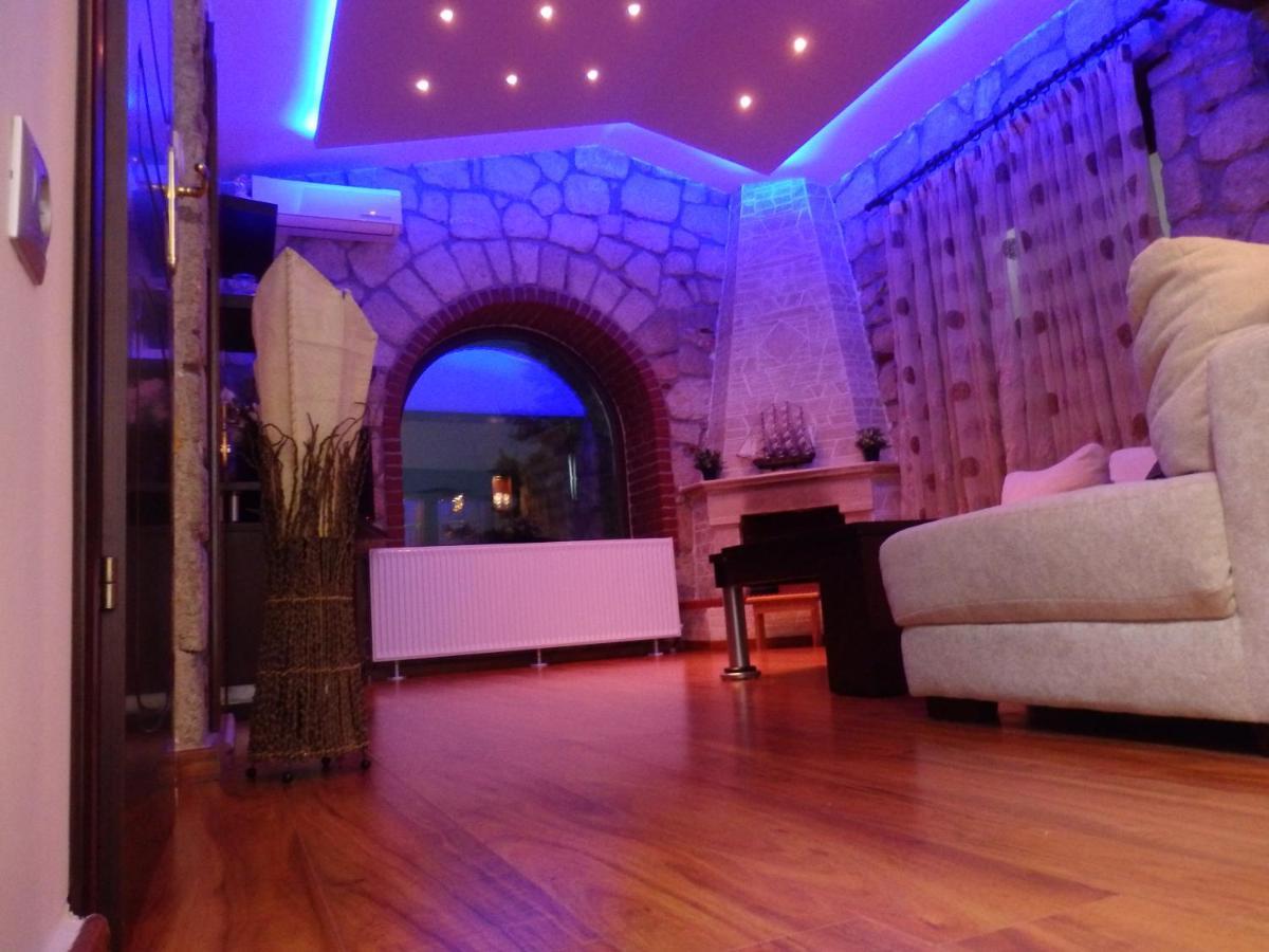Villa George Afytos Exterior foto
