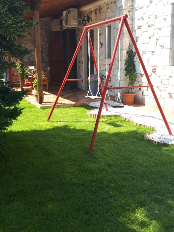 Villa George Afytos Exterior foto