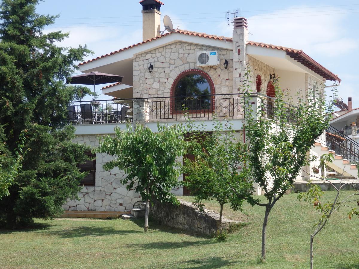 Villa George Afytos Exterior foto