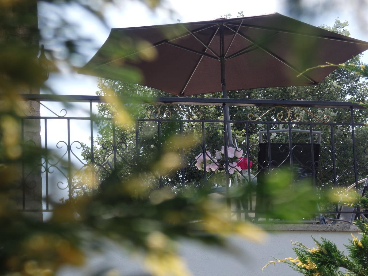 Villa George Afytos Exterior foto