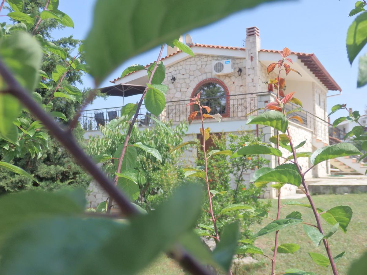 Villa George Afytos Exterior foto